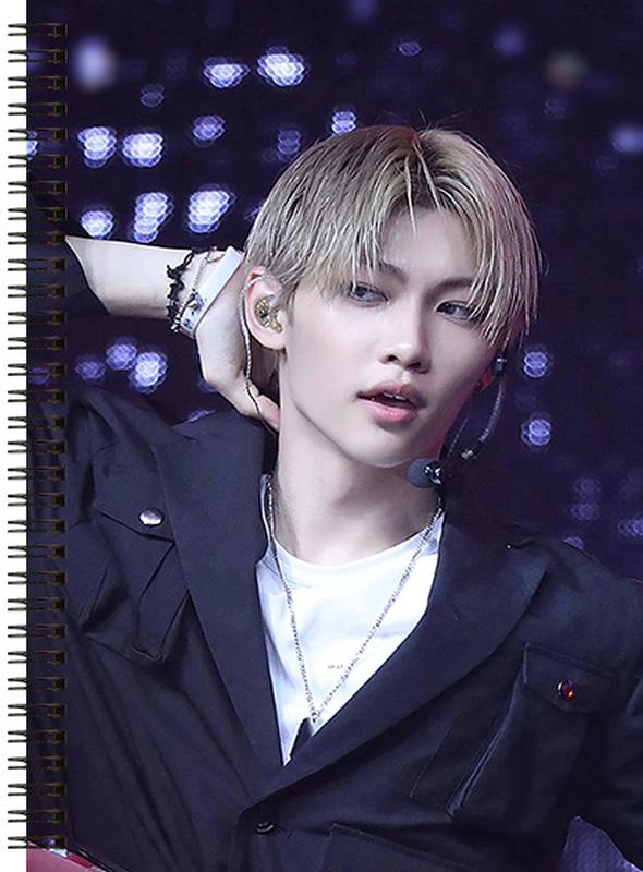 Блокнот А6 Stray Kids [BL6Kp_SKid_054S]