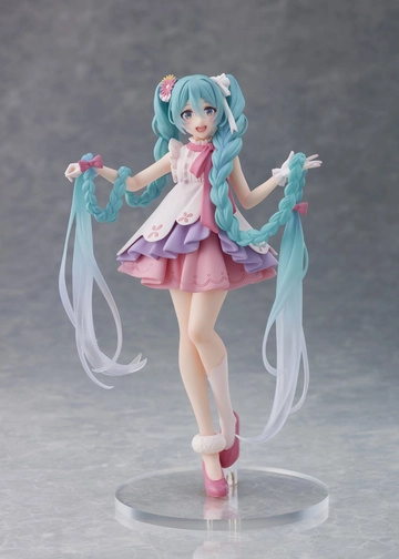 Hatsune Miku Wonderland Figure Series Hatsune Miku Rapunzel