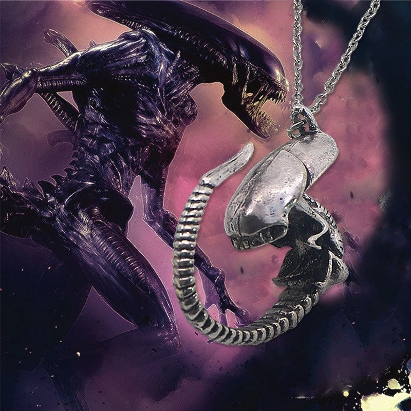 Alien Necklace Чужой Кулон